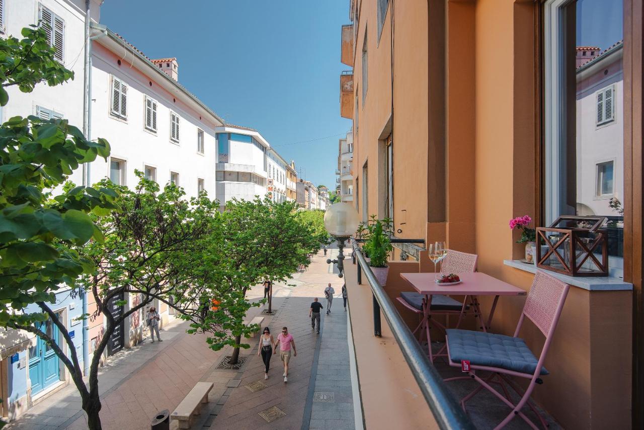 E&F Luxury Apartments Pula Buitenkant foto